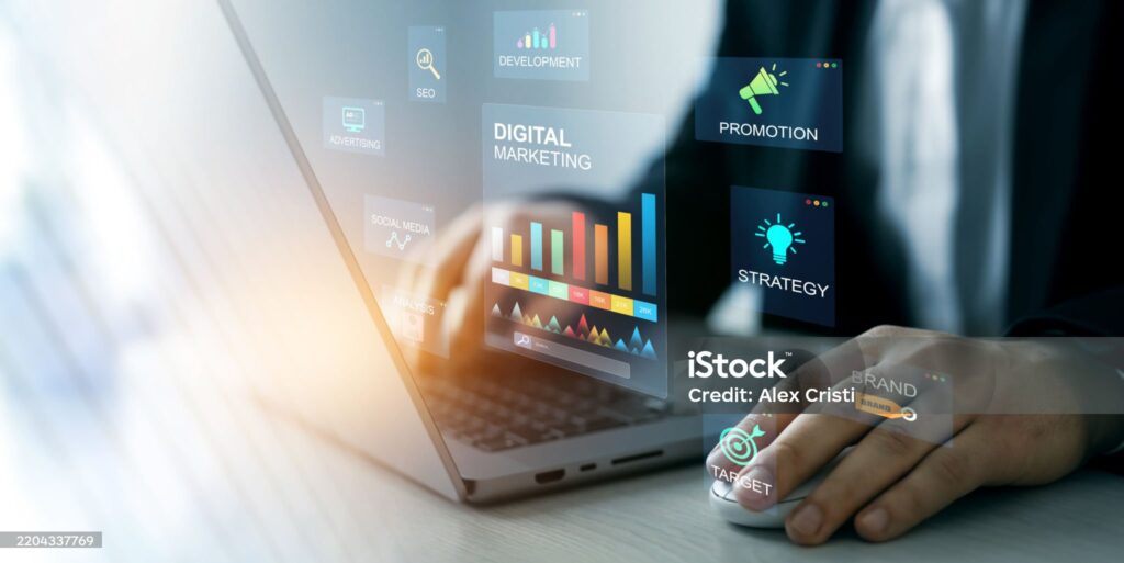 Services Social Media.4 1024x513